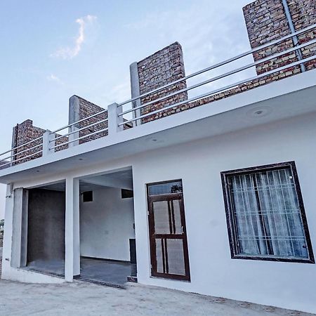 Hotel O Parth Logistics Dhāruhera Kültér fotó